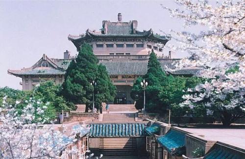 武漢大學(xué)成人高考難嗎有什么考試注意事項？